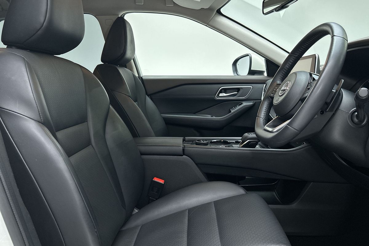 2023 Nissan X-TRAIL ST-L T33