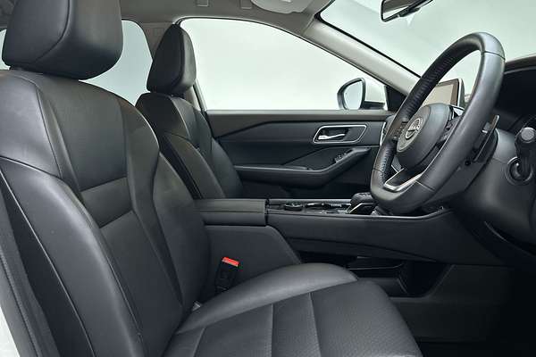 2023 Nissan X-TRAIL ST-L T33