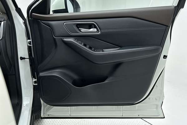 2023 Nissan X-TRAIL ST-L T33