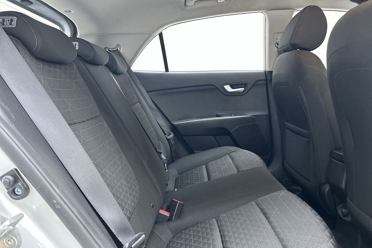 2019 Kia Rio S YB