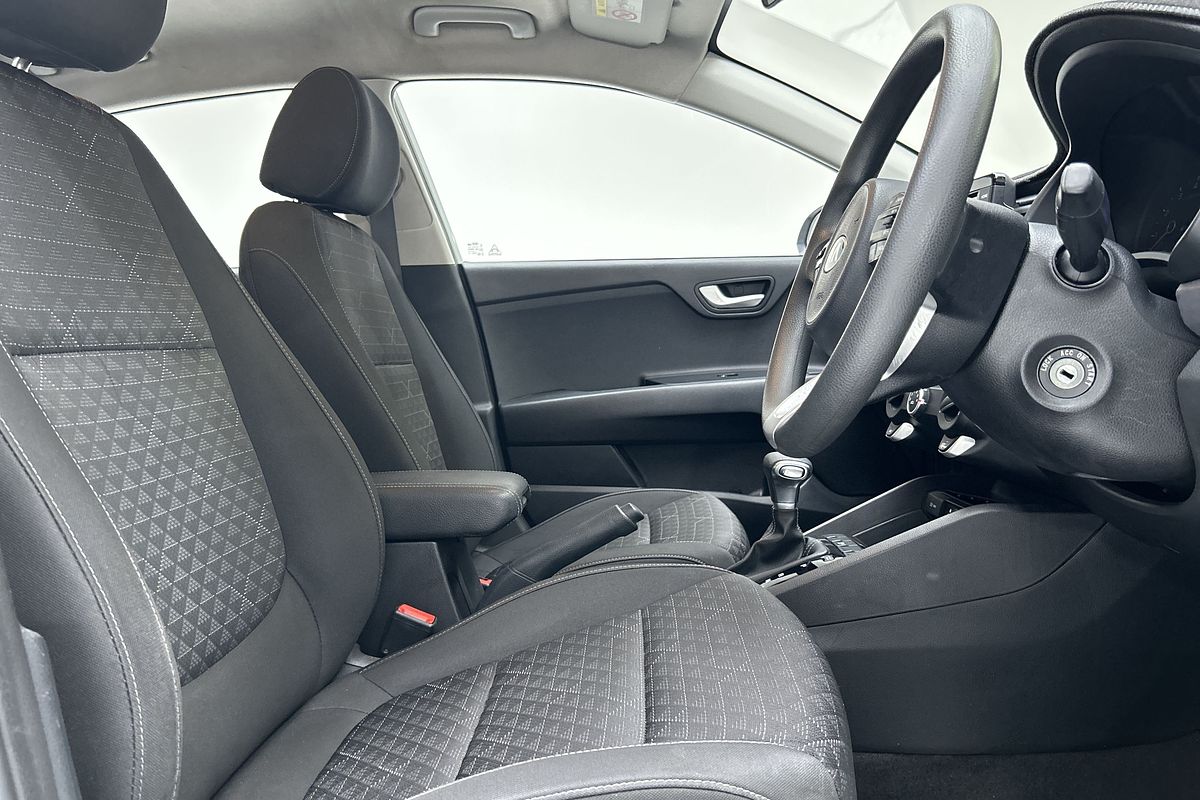 2019 Kia Rio S YB