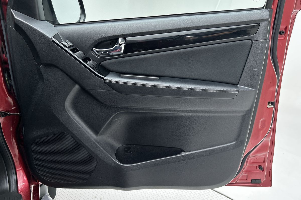 2020 Isuzu MU-X LS-U