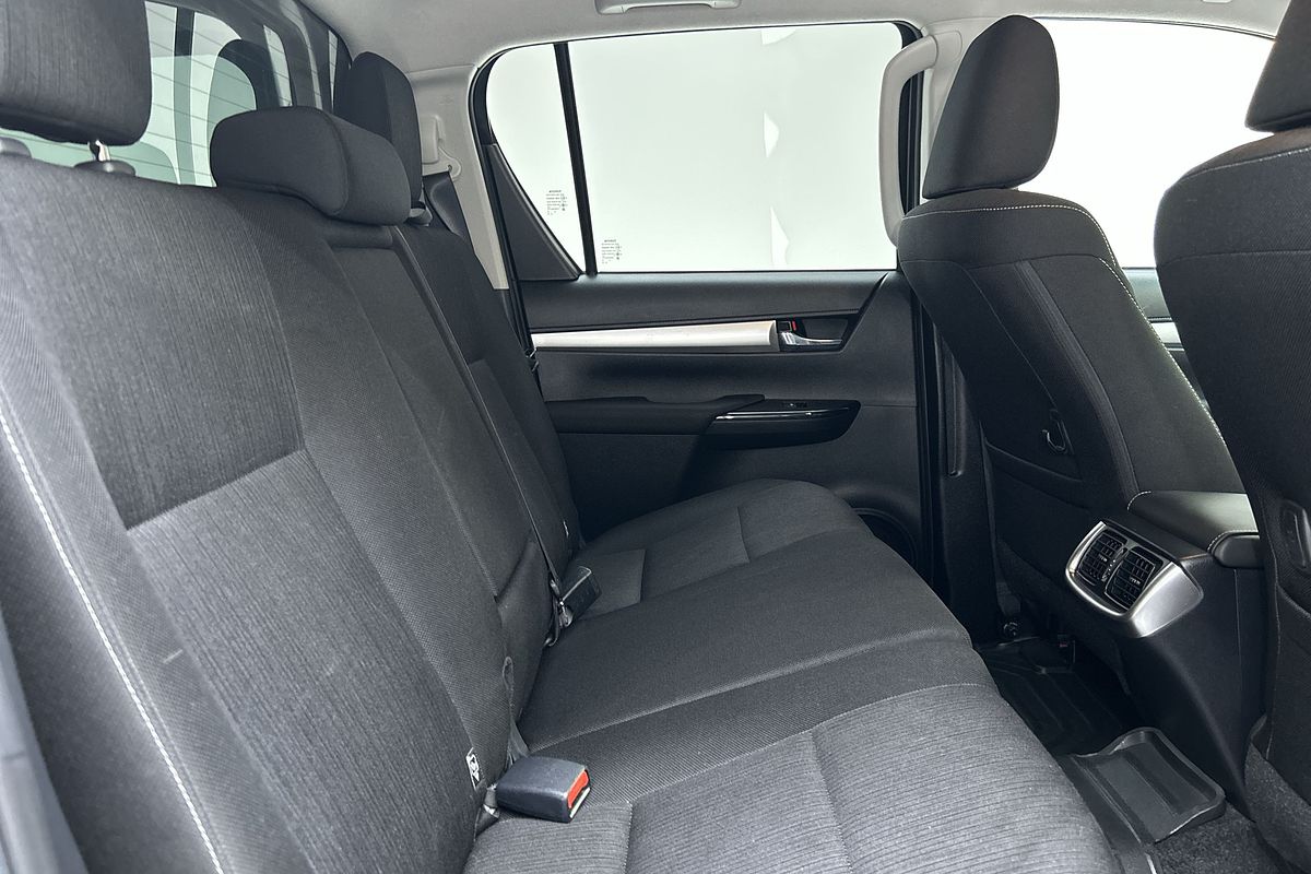 2021 Toyota Hilux SR5 GUN126R 4X4
