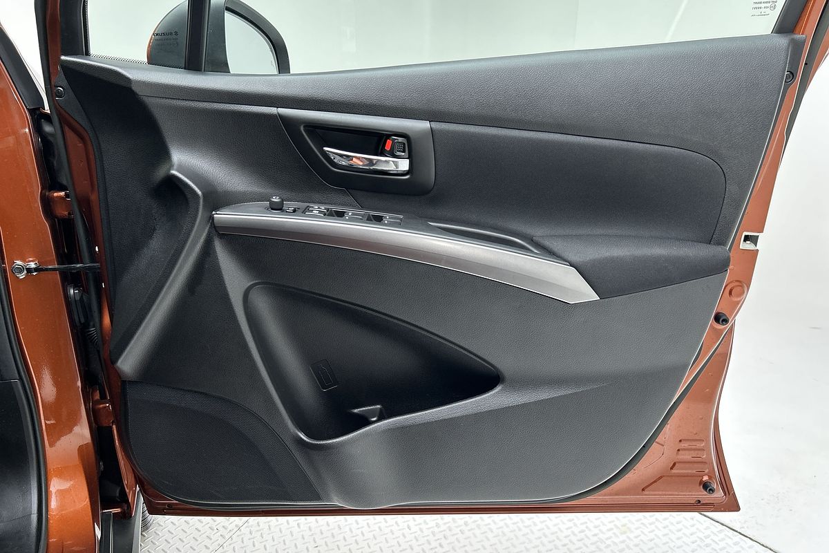 2023 Suzuki S-Cross Plus JYB
