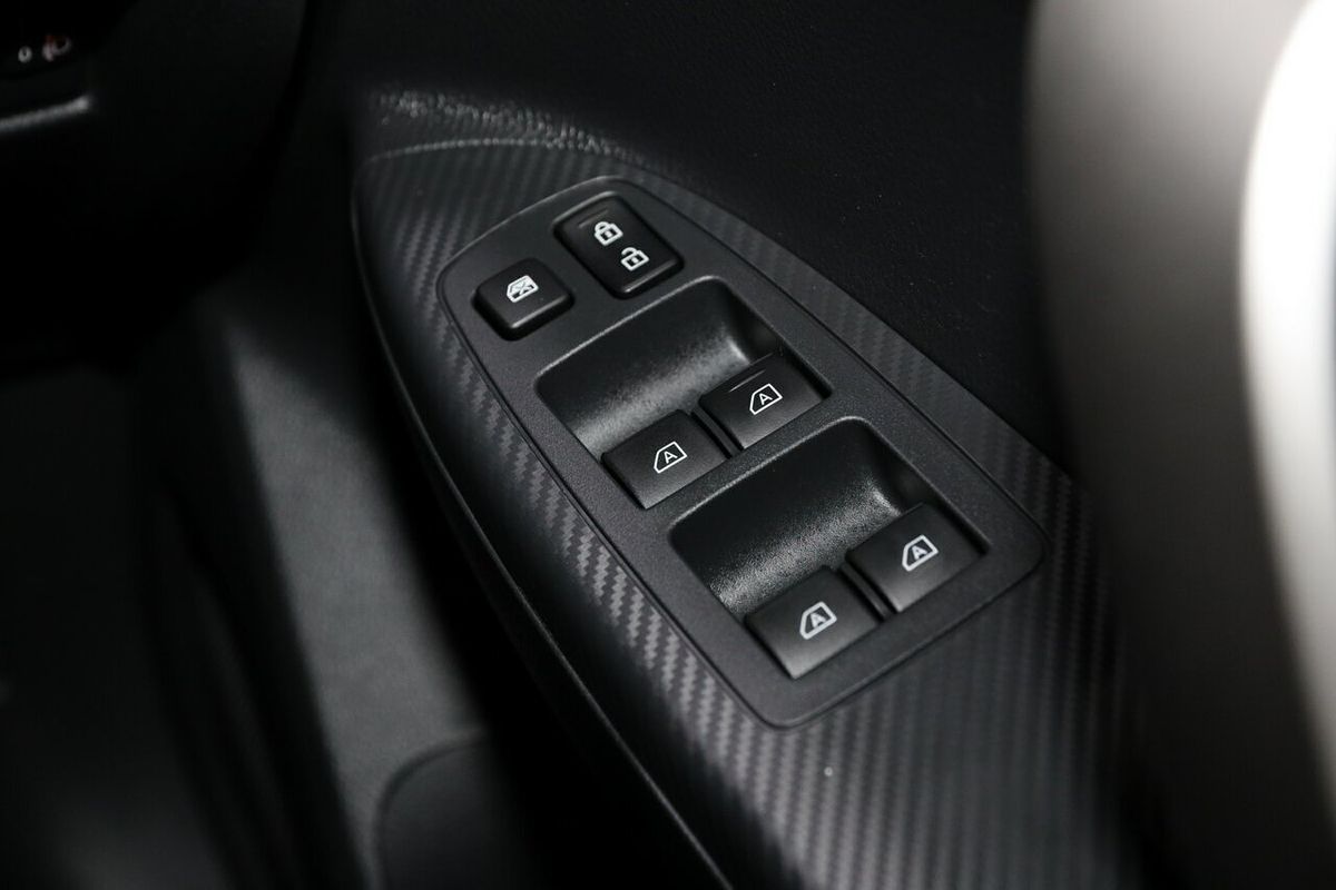 2024 Mitsubishi Eclipse Cross LS YB
