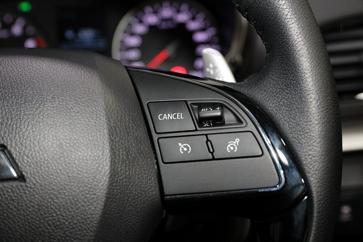 2024 Mitsubishi Eclipse Cross LS YB
