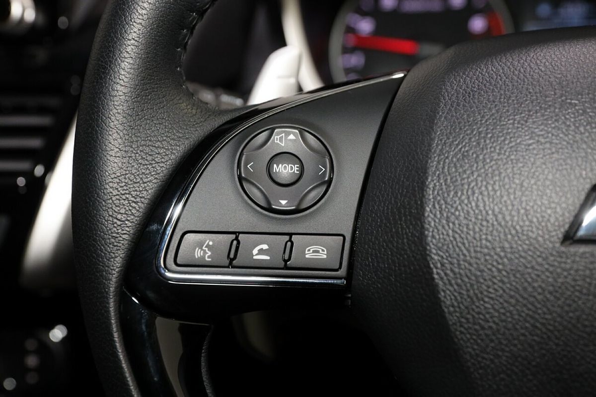 2024 Mitsubishi Eclipse Cross LS YB
