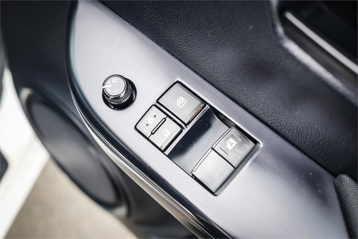 2018 Toyota Hilux Workmate GUN122R Rear Wheel Drive