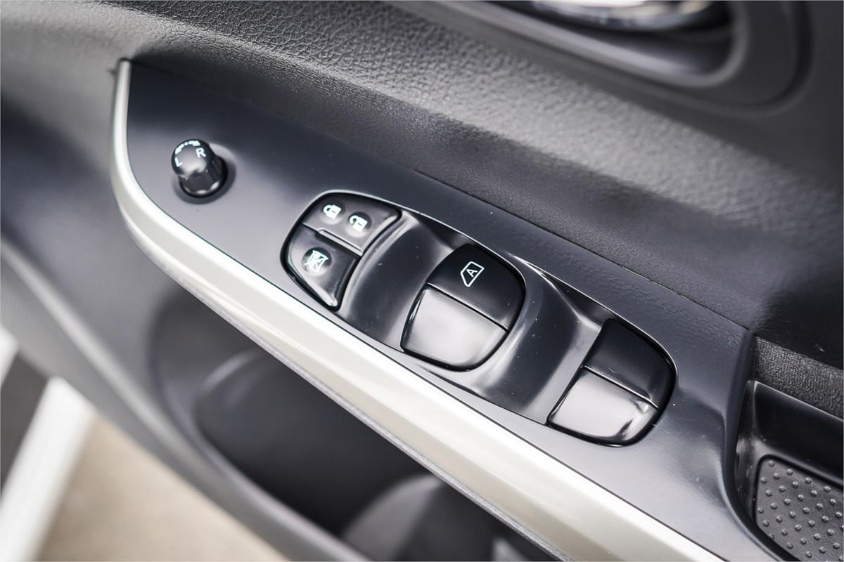 2019 Nissan Navara RX D23 Series 3 Rear Wheel Drive