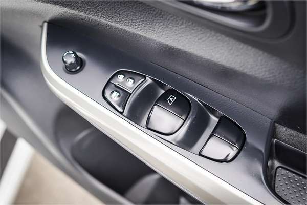 2019 Nissan Navara RX D23 Series 3 Rear Wheel Drive