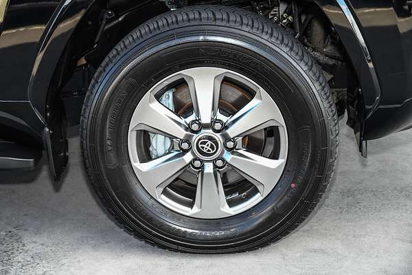 2021 Toyota Landcruiser Sahara FJA300R
