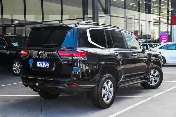 2021 Toyota Landcruiser Sahara FJA300R