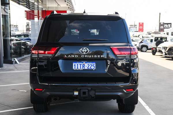 2021 Toyota Landcruiser Sahara FJA300R