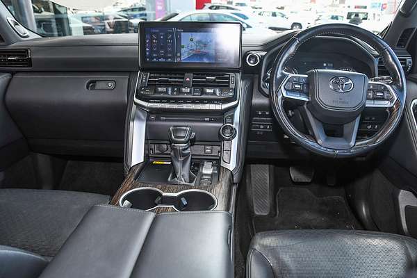 2021 Toyota Landcruiser Sahara FJA300R
