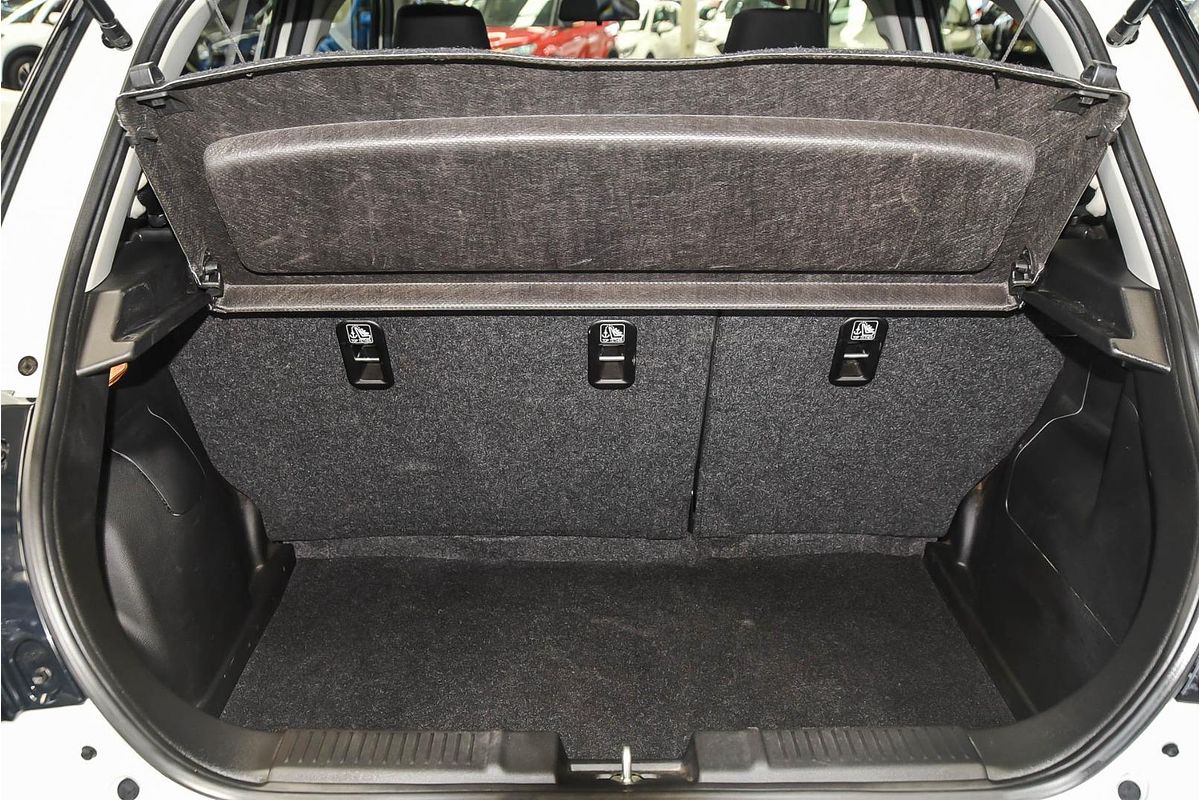 2024 Suzuki Swift Hybrid Plus UZ