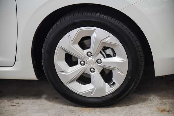 2024 Suzuki Swift Hybrid Plus UZ