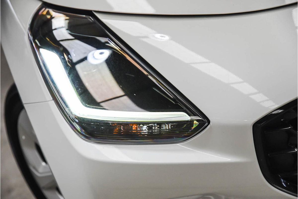 2024 Suzuki Swift Hybrid Plus UZ