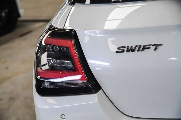 2024 Suzuki Swift Hybrid Plus UZ