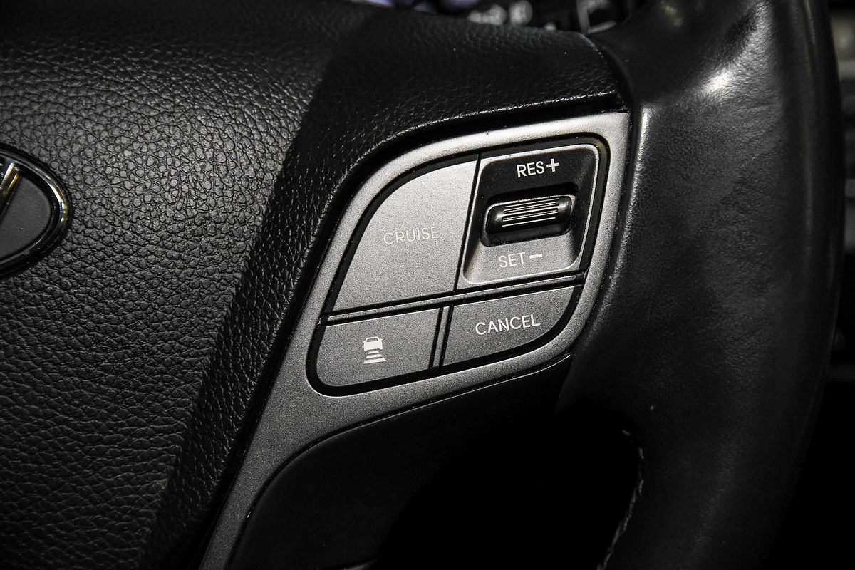 2017 Hyundai Santa Fe Elite DM5 Series II