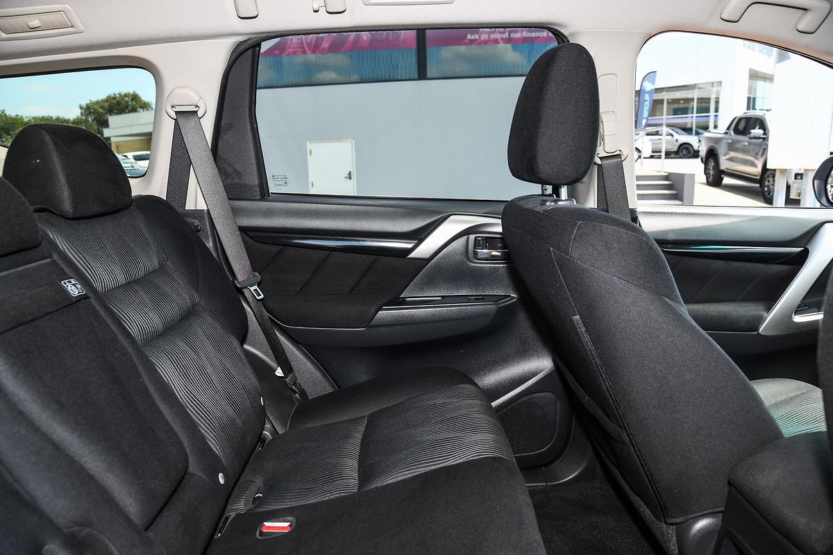 2019 Mitsubishi Pajero Sport GLX QE