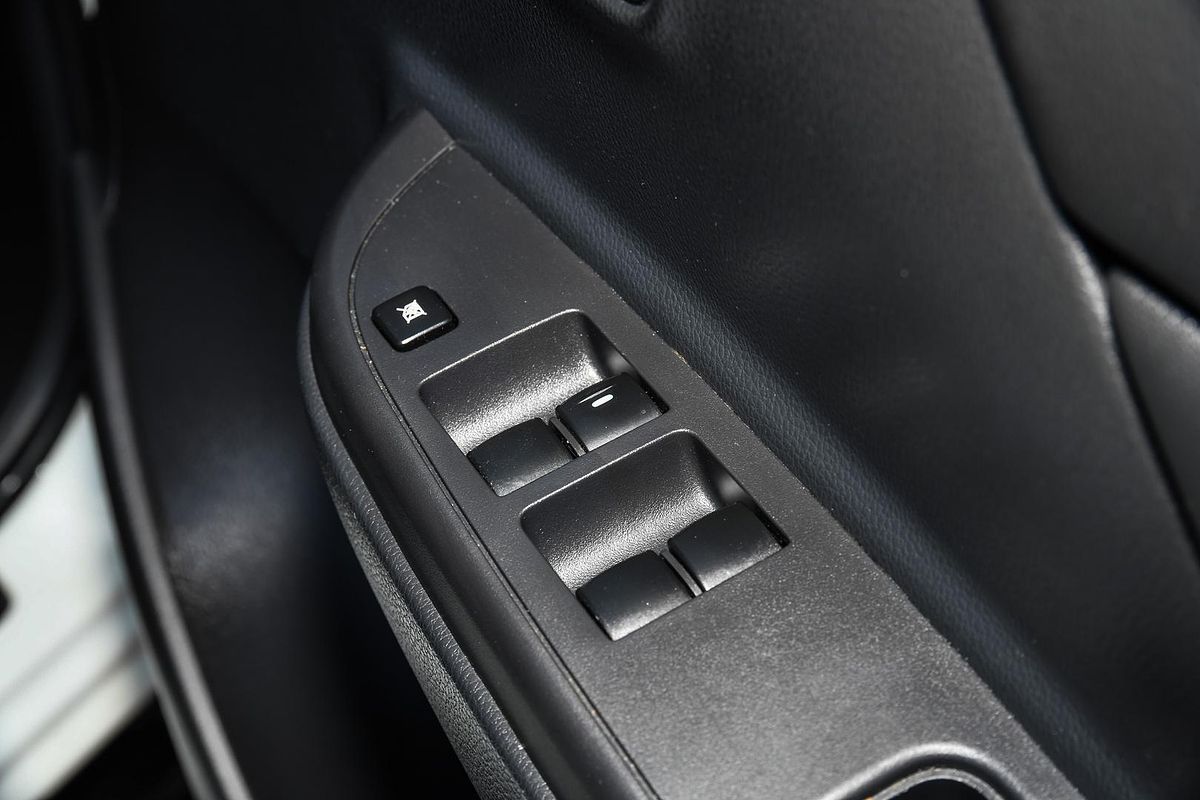 2019 Mitsubishi Triton GLX ADAS MR 4X4