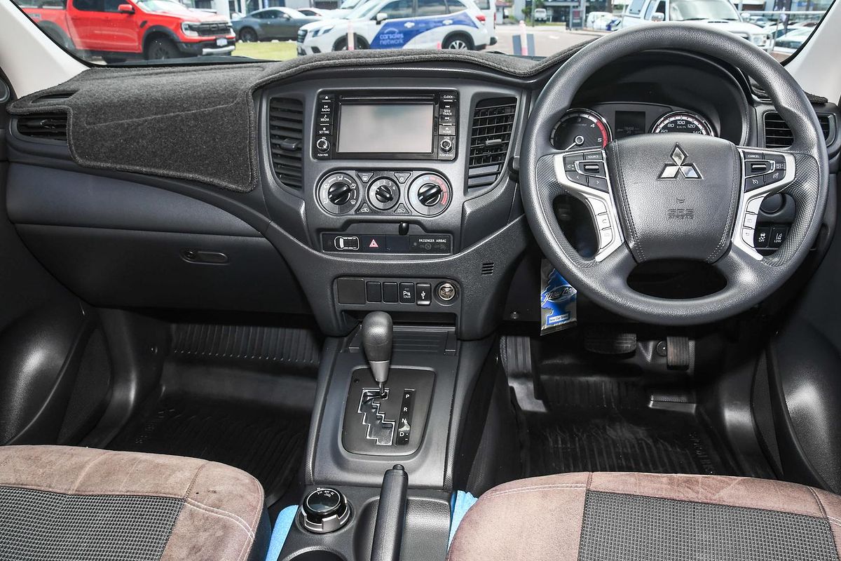 2019 Mitsubishi Triton GLX ADAS MR 4X4