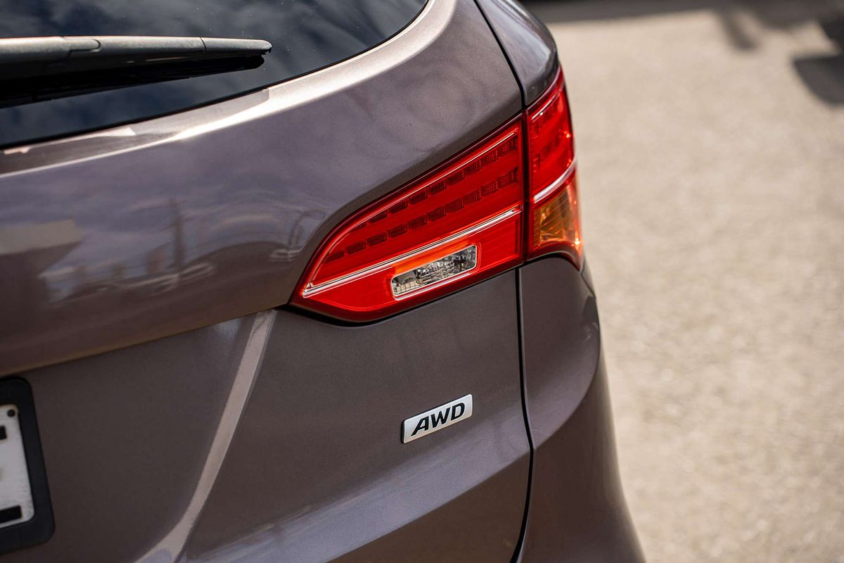 2013 Hyundai Santa Fe Highlander DM