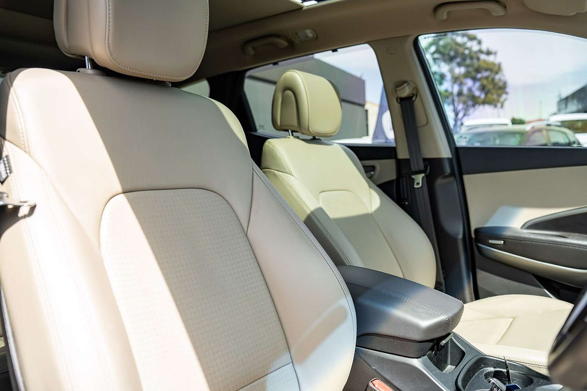 2013 Hyundai Santa Fe Highlander DM