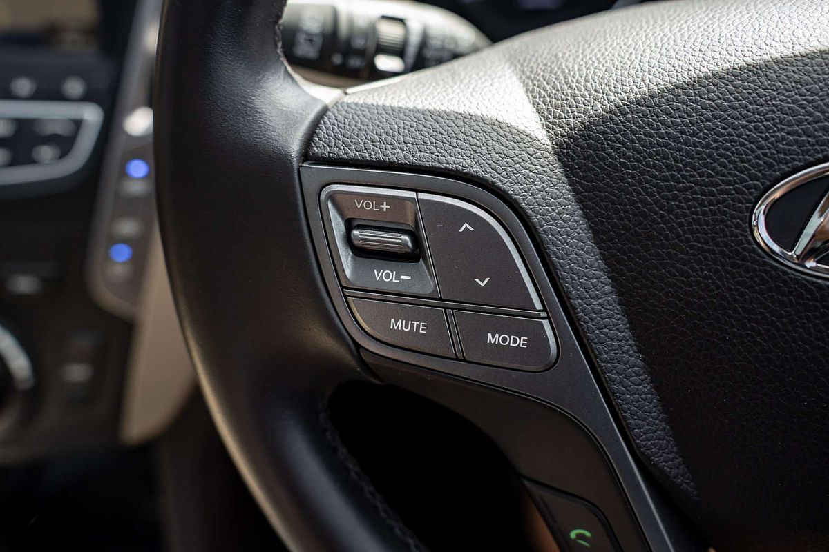 2013 Hyundai Santa Fe Highlander DM