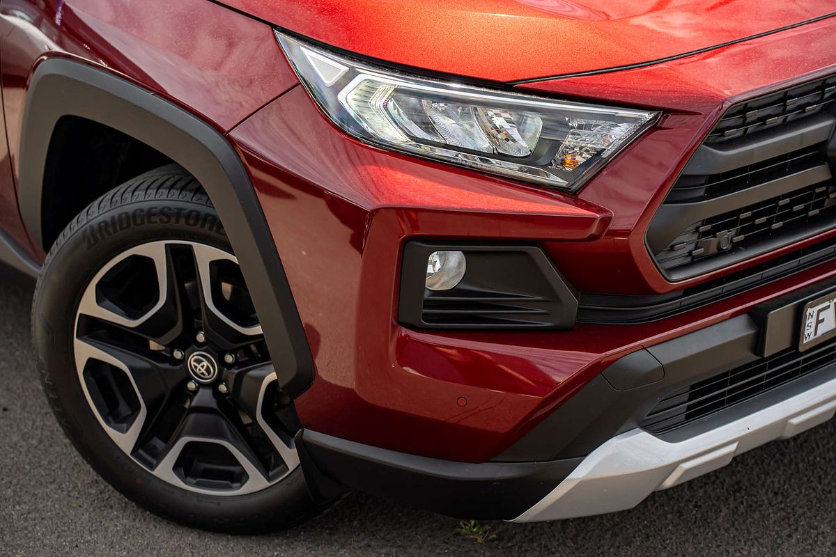 2021 Toyota RAV4 Edge AXAA54R