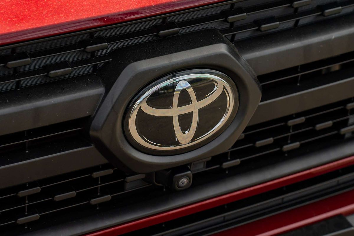 2021 Toyota RAV4 Edge AXAA54R