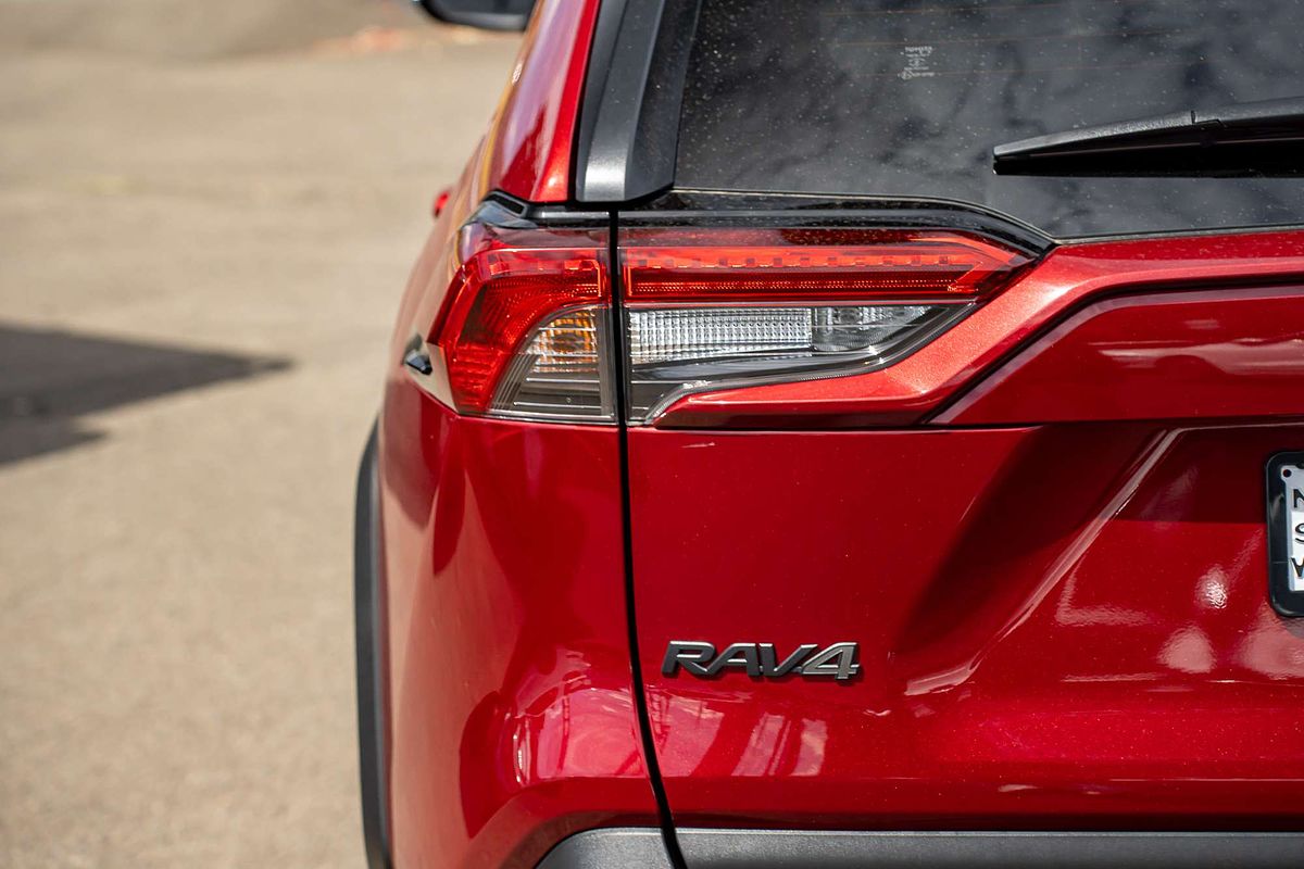 2021 Toyota RAV4 Edge AXAA54R