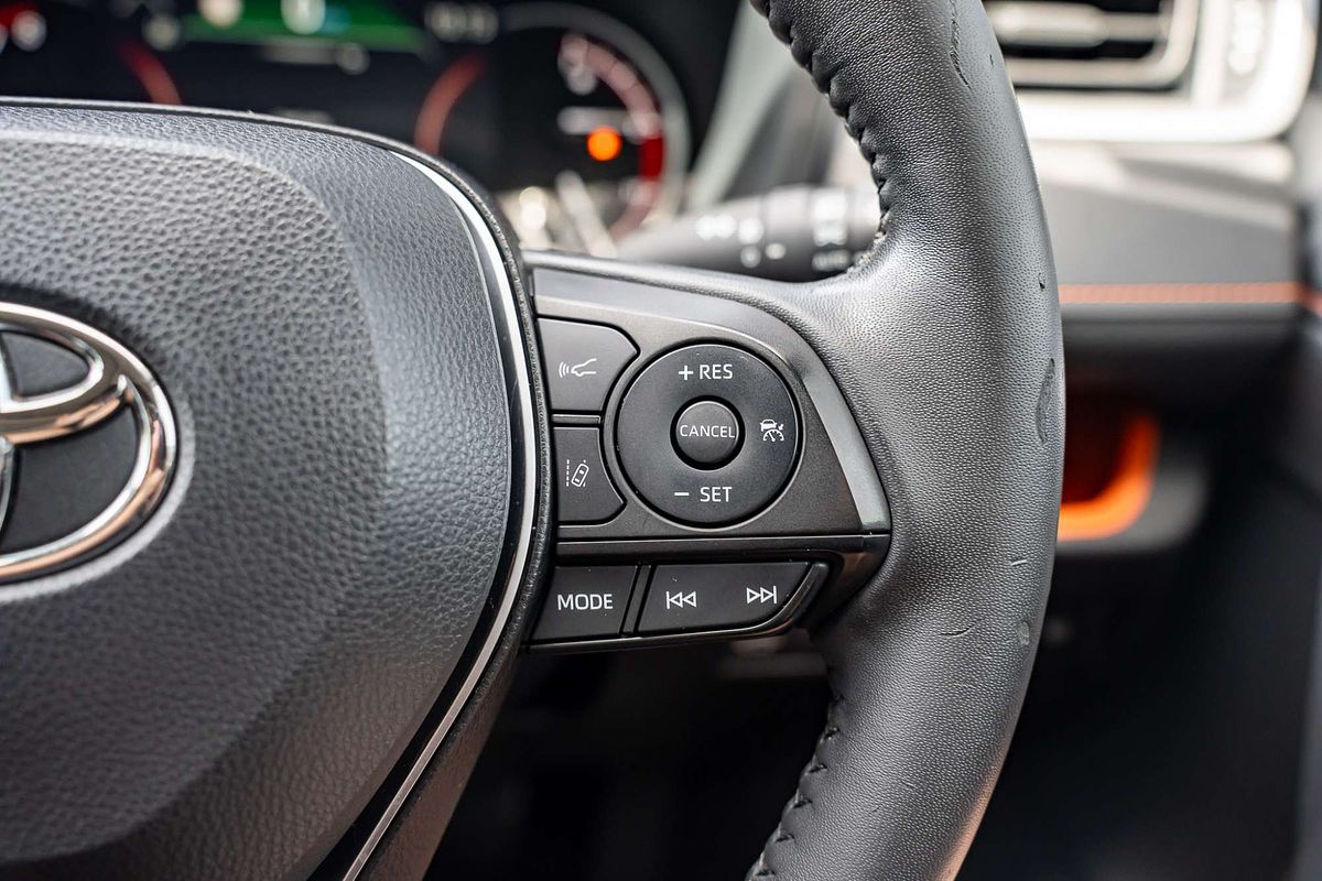 2021 Toyota RAV4 Edge AXAA54R