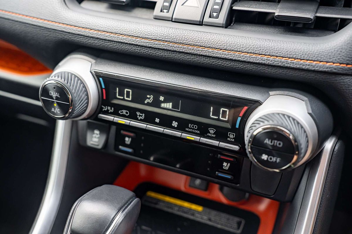 2021 Toyota RAV4 Edge AXAA54R