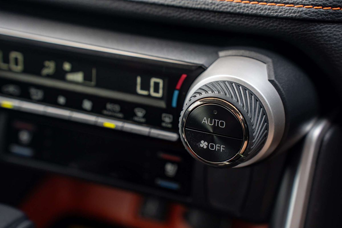 2021 Toyota RAV4 Edge AXAA54R