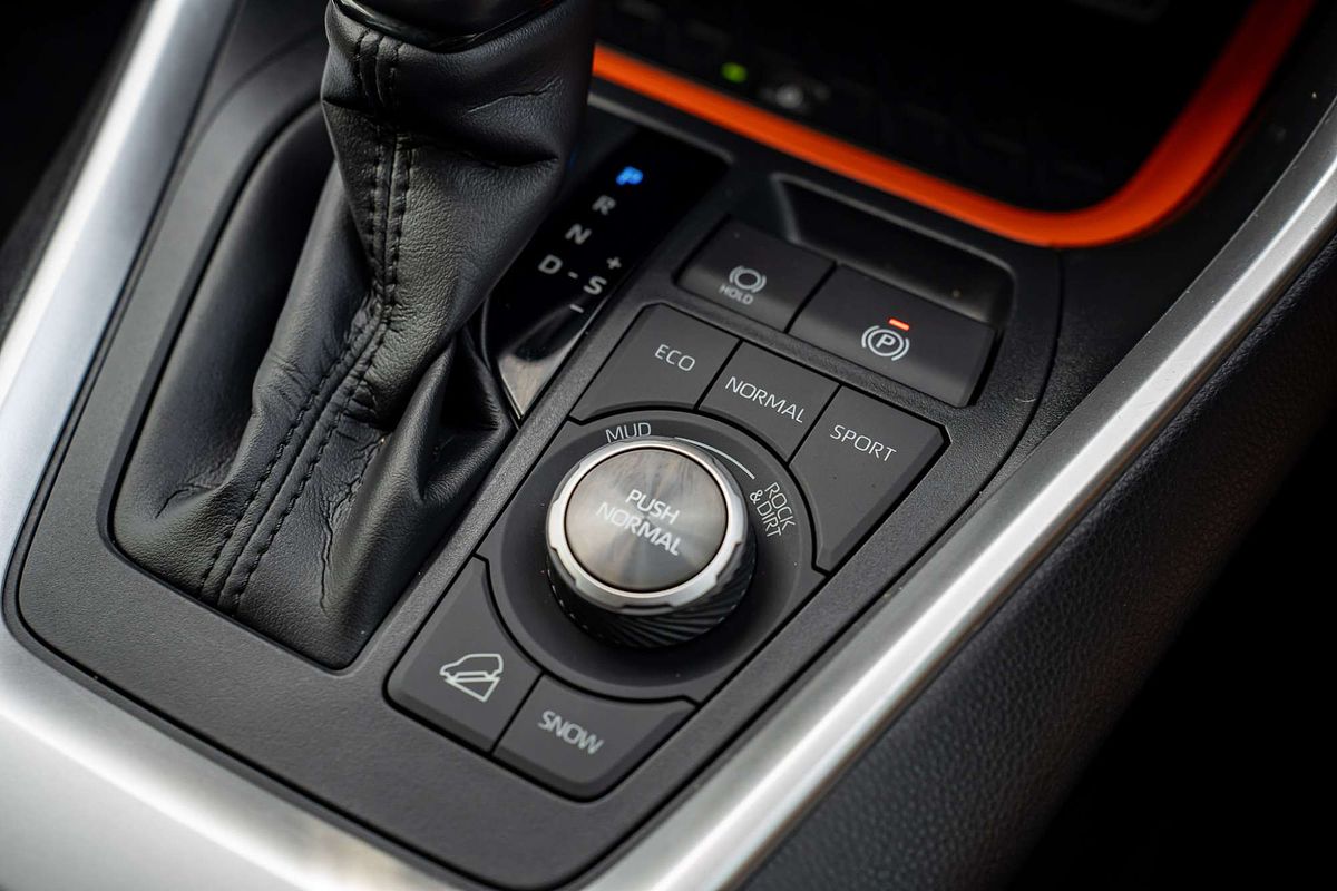 2021 Toyota RAV4 Edge AXAA54R