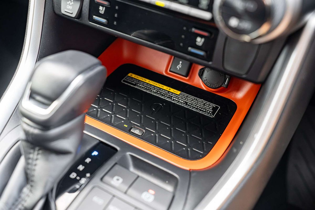 2021 Toyota RAV4 Edge AXAA54R