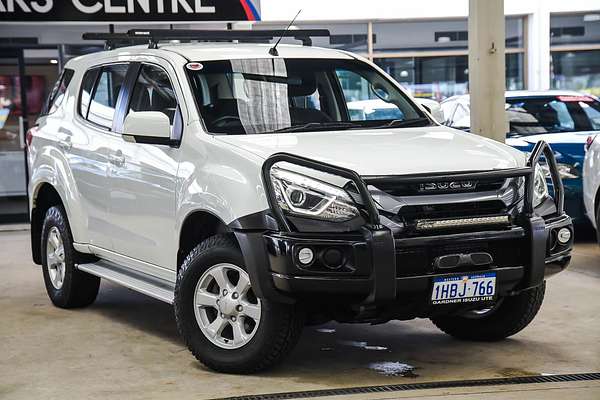 2020 Isuzu MU-X LS-M