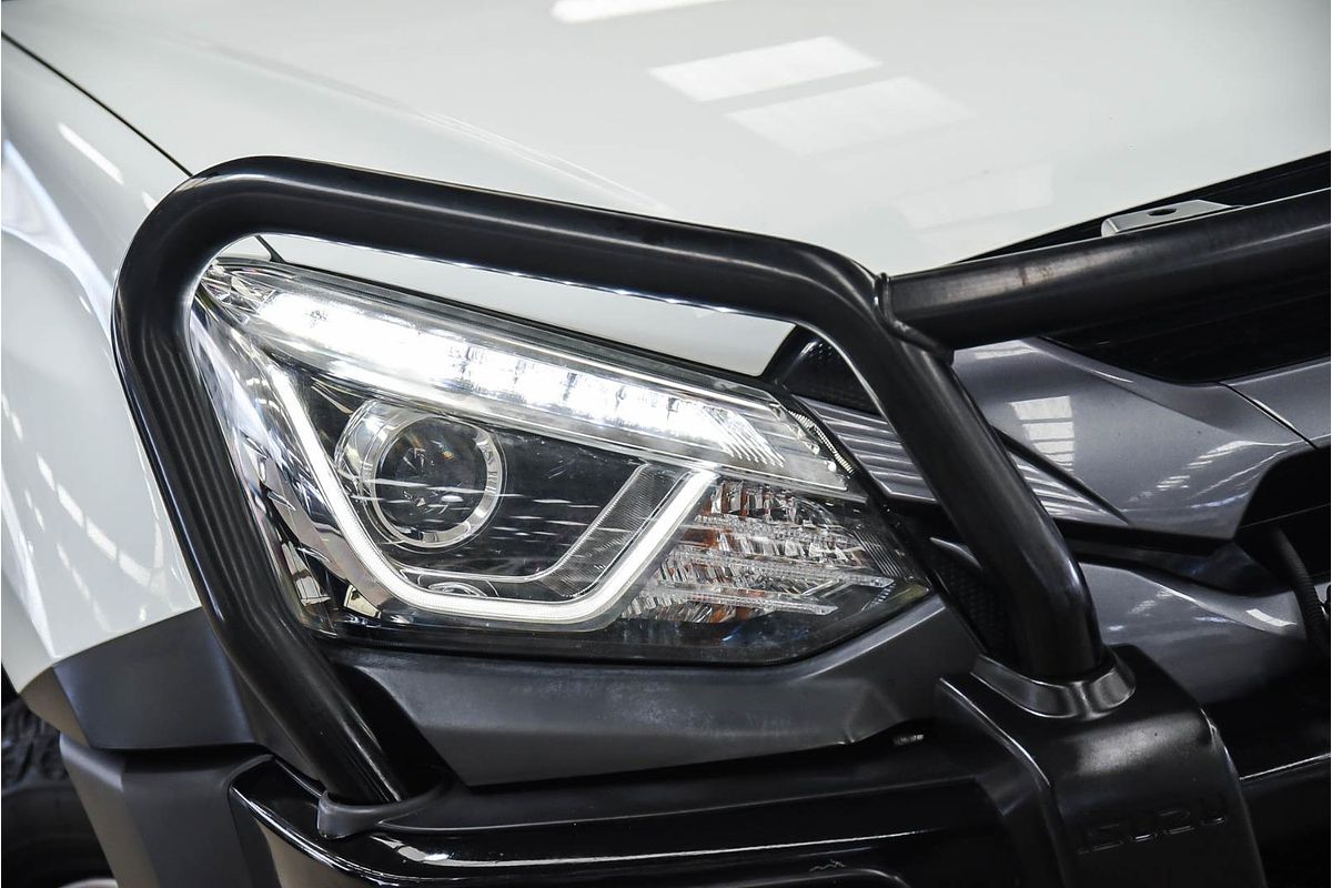 2020 Isuzu MU-X LS-M