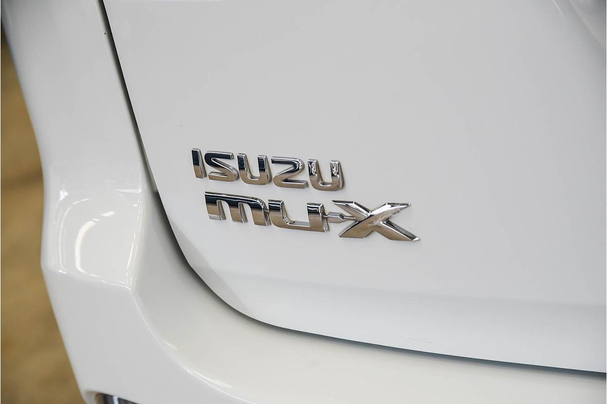 2020 Isuzu MU-X LS-M