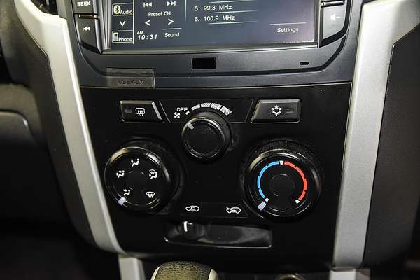 2020 Isuzu MU-X LS-M