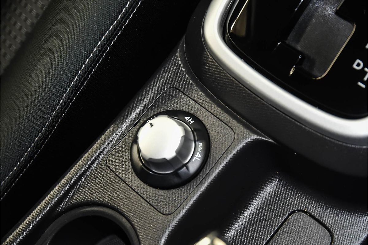 2020 Isuzu MU-X LS-M