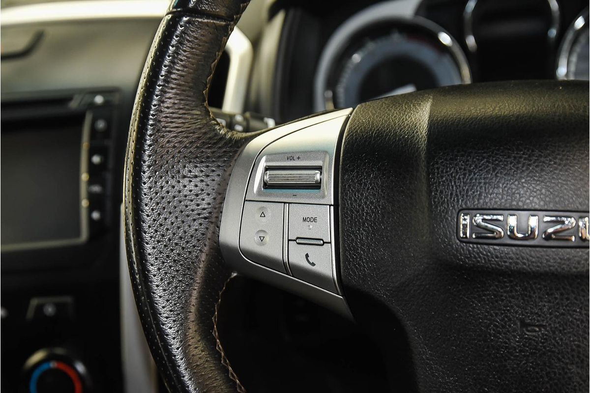 2020 Isuzu MU-X LS-M