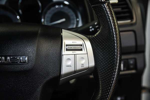 2020 Isuzu MU-X LS-M