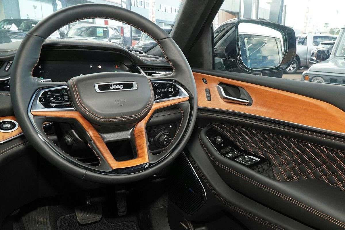 2023 Jeep Grand Cherokee Summit Reserve 4xe WL