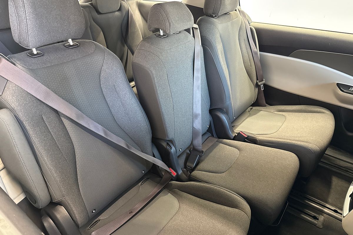 2021 Kia Carnival S KA4