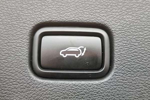 2022 Kia Sportage SX+ NQ5