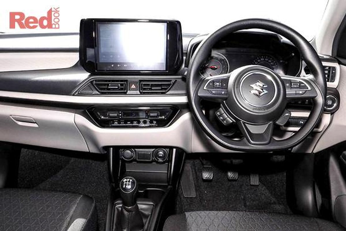 2025 Suzuki Swift Hybrid UZ