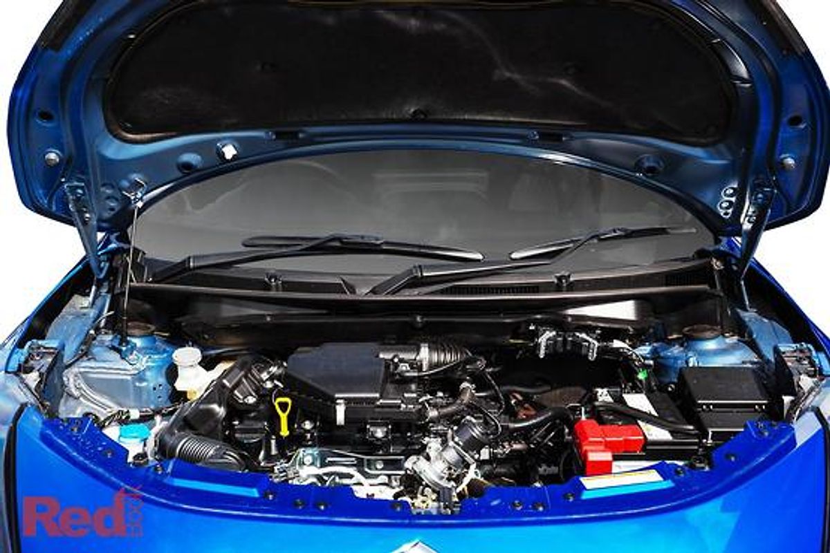 2025 Suzuki Swift Hybrid UZ