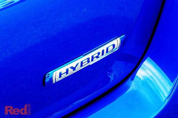 2025 Suzuki Swift Hybrid UZ